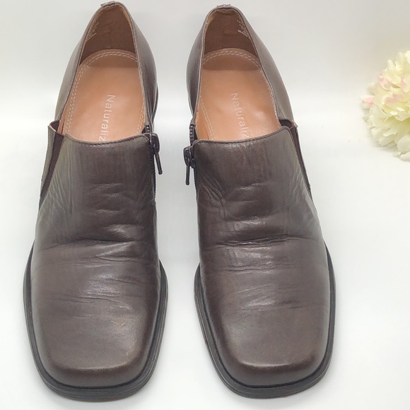 Naturalizer Leather bootie - Picture 3 of 12